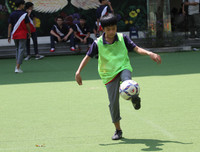 [ẢNH] Đội nắng luyện tập, chờ ngày tranh tài giải bóng đá học sinh Hà Nội 2018