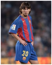 [ẢNH] Hài hước hình ảnh những sao lớn thuở còn 