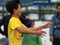 [ẢNH] Hồng Thái đá như những chiến binh, ĐKVĐ Trần Quốc Tuấn chứng tỏ bản lĩnh