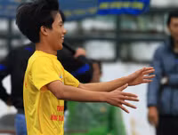 [ẢNH] Hồng Thái đá như những chiến binh, ĐKVĐ Trần Quốc Tuấn chứng tỏ bản lĩnh