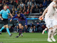 [ẢNH] Messi phá bỏ 