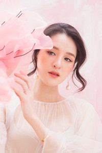 Á hậu Hoàng Anh: Sau 3 năm kết hôn, tự thấy mình bớt trẻ con hơn