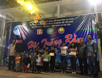 Trung thu ấm áp về cùng trẻ nhỏ miền biên giới