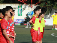 [ẢNH] Khoảnh khắc vỡ òa trên chấm luân lưu của ĐKVĐ Trương Định trước Hoài Đức A