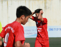 [ẢNH] Khoảnh khắc vỡ òa trên chấm luân lưu của ĐKVĐ Trương Định trước Hoài Đức A