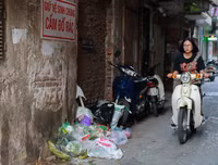 Hình ảnh người Hà Nội ứng xử văn minh, thanh lịch