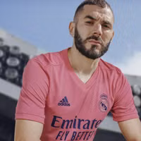 [ẢNH] Ngắm áo đấu của các CLB lớn ở châu Âu mùa tới