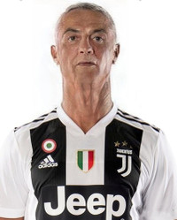 [ẢNH] Khó nhịn cười với khuôn mặt Ronaldo, Messi và hàng loạt ngôi sao khi về già