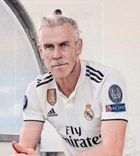 [ẢNH] Khó nhịn cười với khuôn mặt Ronaldo, Messi và hàng loạt ngôi sao khi về già