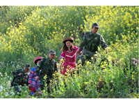 [ẢNH] Tuần tra biên giới, bảo vệ vững chắc phên giậu Tổ quốc