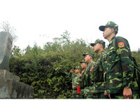[ẢNH] Tuần tra biên giới, bảo vệ vững chắc phên giậu Tổ quốc