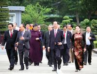 Những hình ảnh từ nghị trường Quốc hội trong ngày khai mạc kỳ họp thứ 5