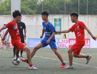 [ẢNH] Đương kim á quân THPT Phùng Khắc Khoan chật vật kiếm 1 điểm