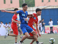 [ẢNH] Đương kim á quân THPT Phùng Khắc Khoan chật vật kiếm 1 điểm