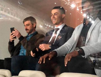 [ẢNH] Dự khán Siêu kinh điển, Ronaldo khoái chí nhìn Messi bạc nhược trước Real