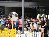 [ẢNH] Ronaldo bỗng nhiên xuất hiện ở Đông Nam Á để làm gì?