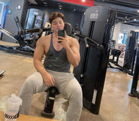 [ẢNH] Vẻ đẹp không tì vết của HLV gym người Hàn Quốc