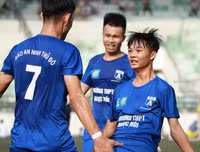 [ẢNH] Những khoảnh khắc ấn tượng loạt trận sáng 27-10