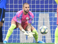 [ẢNH] Pep Guardiola buộc phải sử dụng hậu vệ làm thủ môn như thế nào?