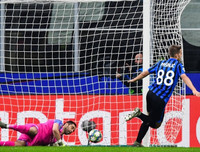 [ẢNH] Pep Guardiola buộc phải sử dụng hậu vệ làm thủ môn như thế nào?