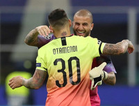 [ẢNH] Pep Guardiola buộc phải sử dụng hậu vệ làm thủ môn như thế nào?