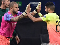 [ẢNH] Pep Guardiola buộc phải sử dụng hậu vệ làm thủ môn như thế nào?