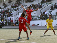 [Ảnh] Quyết liệt cuộc đua vé đi tiếp của 32 đội bóng trong lượt trận chiều 1-11