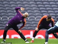 [ẢNH] Man City phấn chấn, chờ 