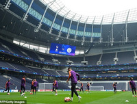 [ẢNH] Man City phấn chấn, chờ 