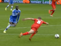 [ẢNH] Liverpool từng cay đắng mất chức vô địch bởi Chelsea như thế nào?