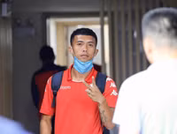 [ẢNH] Công Phượng kín như bưng hội quân cùng đồng đội