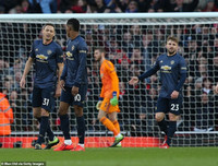 [ẢNH] Arsenal đã cắt đứt mạch bất bại của M.U như thế nào?