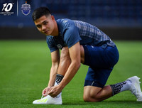 [ẢNH] Xuân Trường lạnh lùng trong vai người mẫu ảnh ở Thái Lan