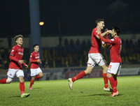 [ẢNH] Hòa khó tin và mất chức vô địch, cầu thủ Hà Nội khóc đẫm nước mắt