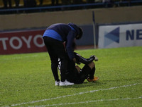 [ẢNH] Hòa khó tin và mất chức vô địch, cầu thủ Hà Nội khóc đẫm nước mắt