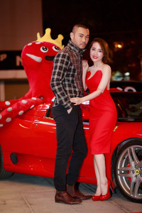 Nhìn lại chặng đường yêu, cưới và ly hôn của 