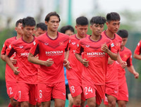 [ẢNH] Cầu thủ Việt kiều gây ấn tượng mạnh khi tập trung ĐT U22 Việt Nam