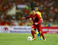 [ẢNH] Quang Hải bị 