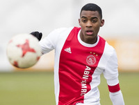 [ẢNH] 50 thần đồng bóng đá đương đại (P1): Tài không đợi tuổi