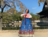 Thái Thùy Linh hóa 