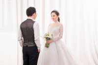 Lộ ảnh cưới của NSND Trung Hiếu và vợ 