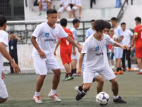 [ẢNH] THPT Ngô Sỹ Liên vào vòng 1/8 sau cuộc rượt đuổi tỷ số nghẹt thở