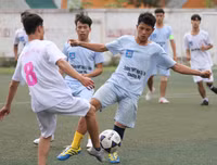 [ẢNH] THPT Ngô Sỹ Liên vào vòng 1/8 sau cuộc rượt đuổi tỷ số nghẹt thở