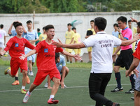 [ẢNH] THPT Lê Văn Thiêm vượt qua THPT Nguyễn Trãi sau 50 phút 