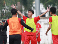 [ẢNH] Cởi nút thắt ghi bàn, ĐKVĐ Trương Định thắng tưng bừng 4-0