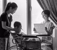 [Ảnh] Những khoảnh khắc ấn tượng về gia đình trên khắp thế giới