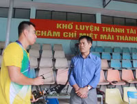 Trưởng đoàn Việt Nam thị sát 
