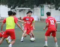 [ẢNH] Thủ môn cản 3 quả pen, THPT Lê Văn Thiêm nghẹt thở vào bán kết