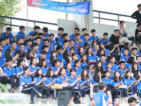 [ẢNH] Thủ môn cản 3 quả pen, THPT Lê Văn Thiêm nghẹt thở vào bán kết