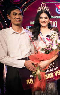 Cận cảnh cô gái 19 tuổi vừa đăng quang 